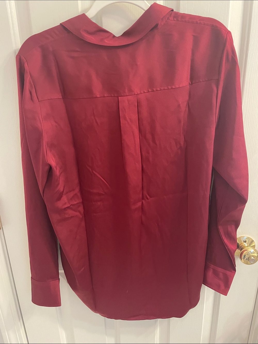 NWT Quince Stretch Silk Button-Down Blouse in Burgundy - Picture 4 of 13